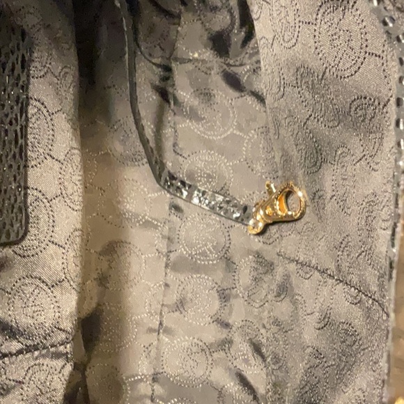 MICHAEL Michael Kors Black and Gold Shoulder Bag - Picture 6 of 10